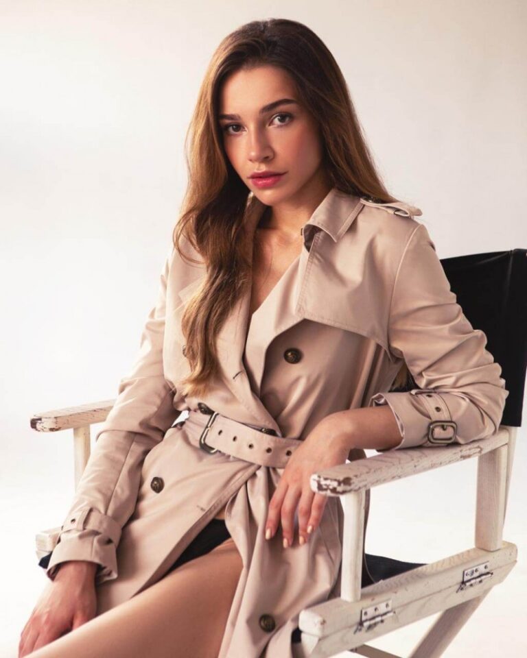 2376-30a77917-1647-4f76-8195-5a7d63f8f35c-800x1000