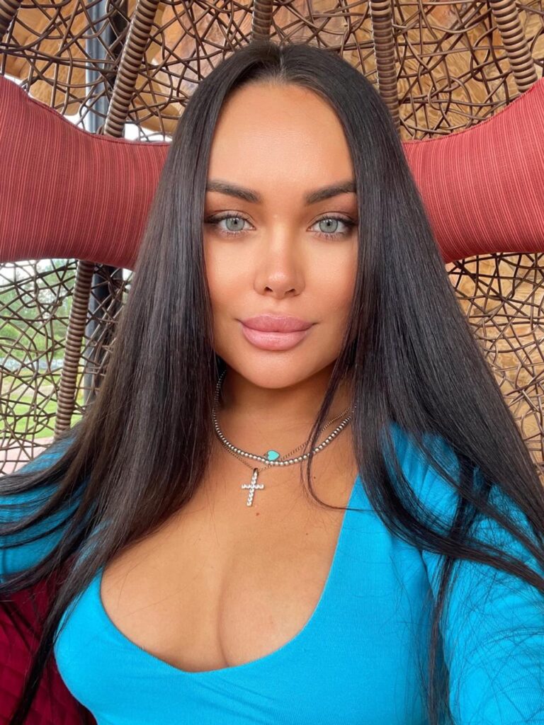 cb643dd9-e908-4667-96d4-2969897ee34c