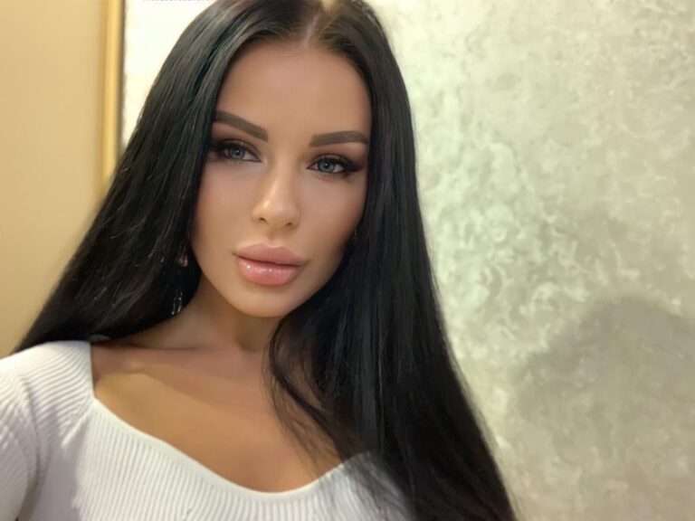 e5b8f4f6-ed7f-4ab4-bf73-68f8c65b4ec1